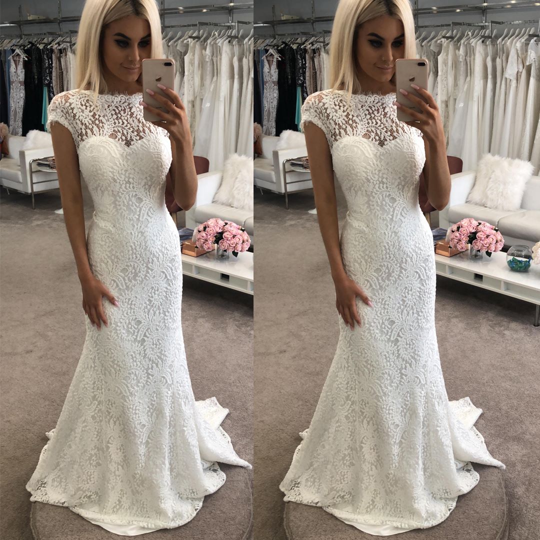 thick lace wedding dress