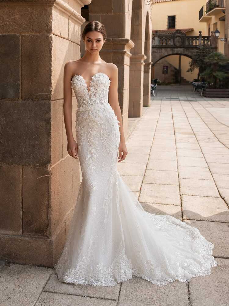 Aethra Mermaid Bridal Gown by Pronovias