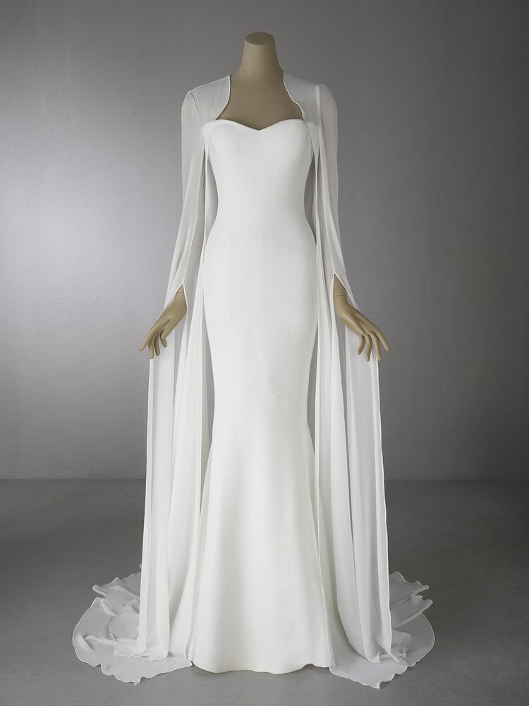 CAPA LA 255 Chiffon Cape by Pronovias Barcelona